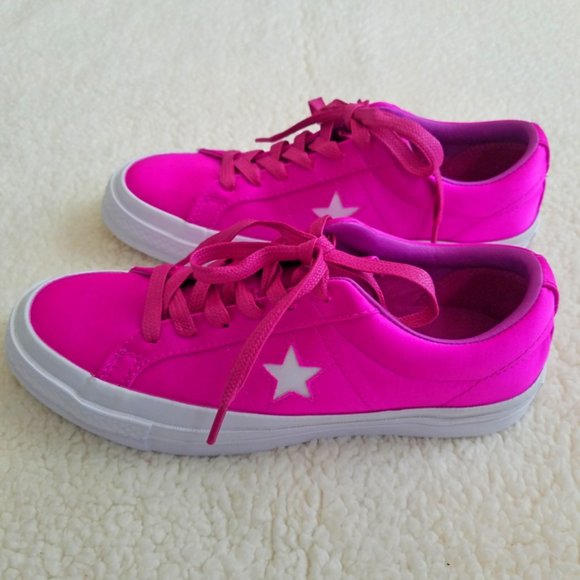 NWOT Converse Chuck Taylor All Star Lace-Up Sneakers - Picture 3 of 6